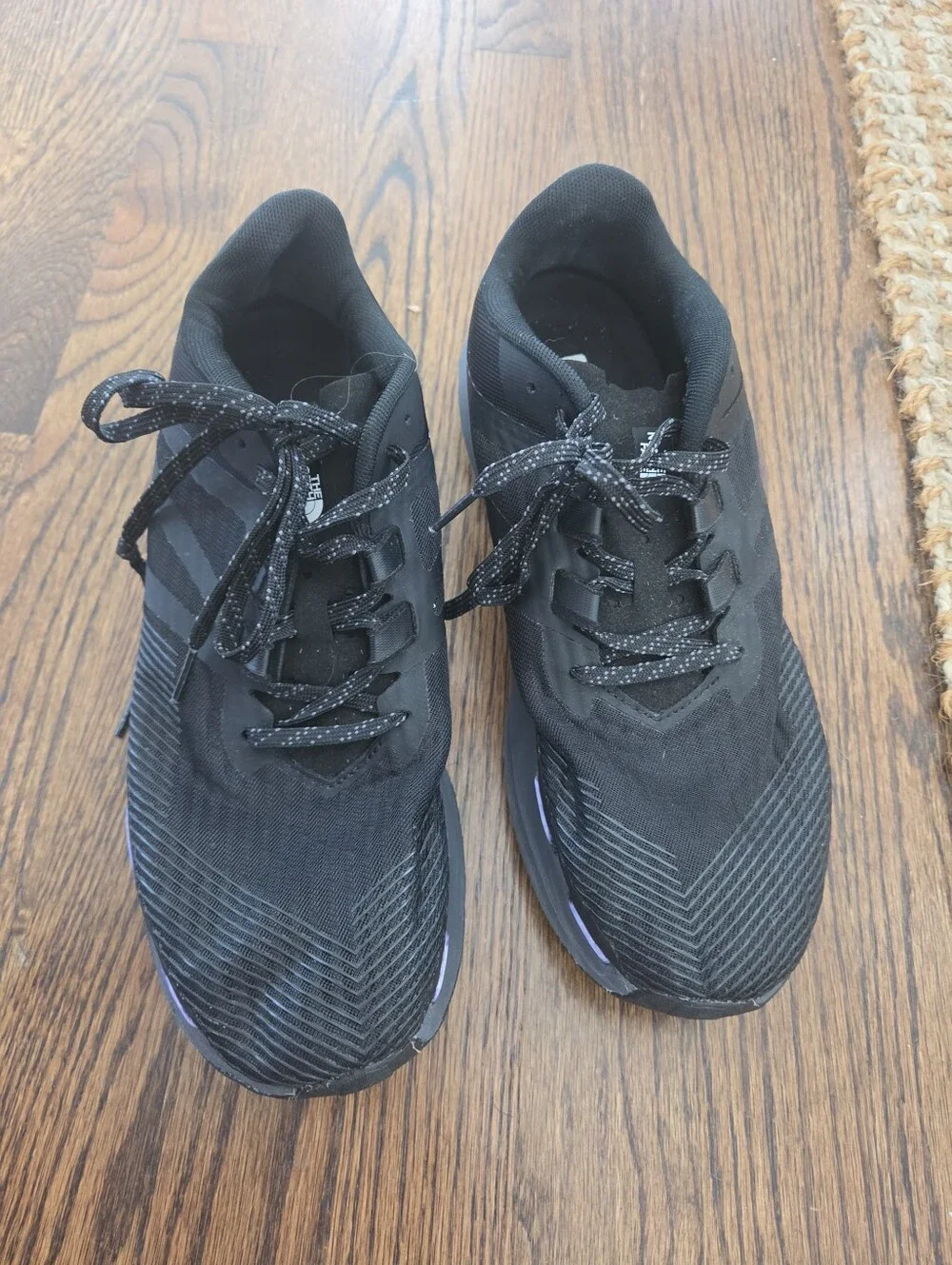 Mens The North Face Sneakers, Size 9.5.